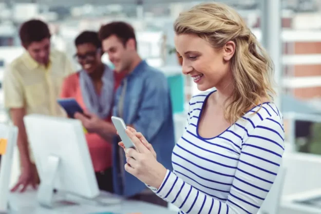 What is time tracking and why will it be mandatory for companies starting in 2025?